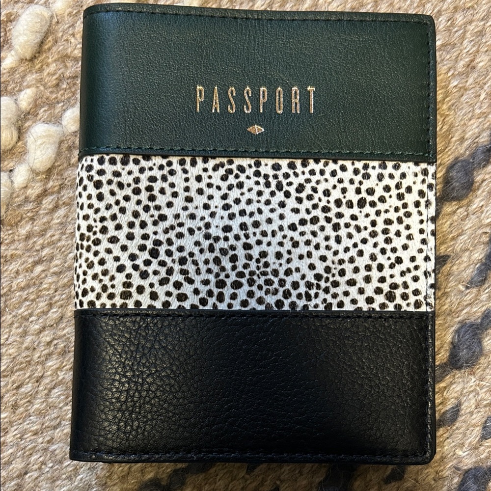 Fossil Passport Holder